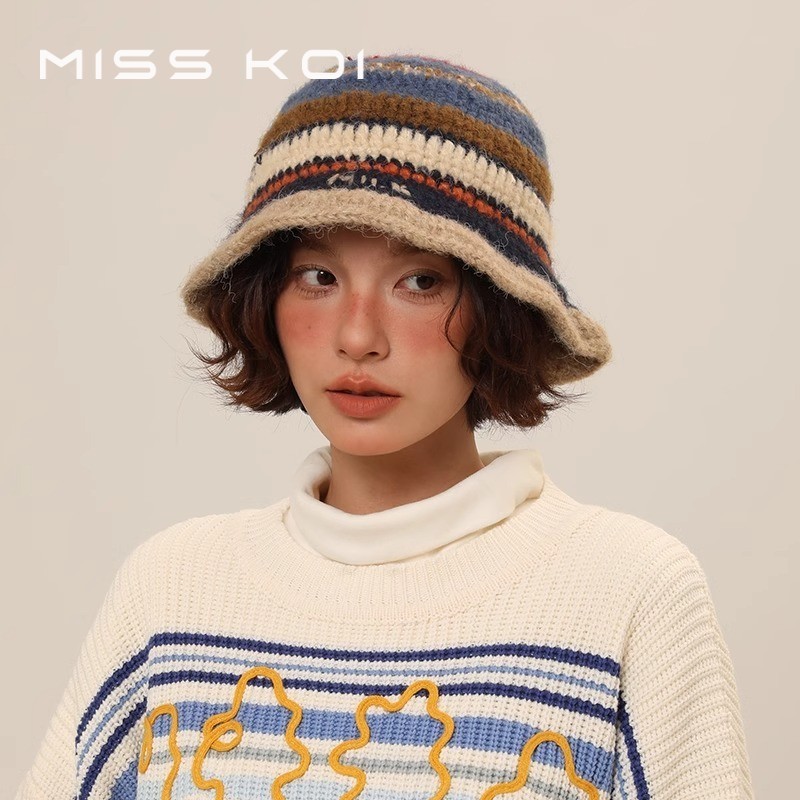 MISSKOI ผู้หญิงฤดูใบไม้ร่วงฤดูหนาวอบอุ่นวินเทจชนสีลายเฉพาะกลุ่มถักหมวกชาวประมง