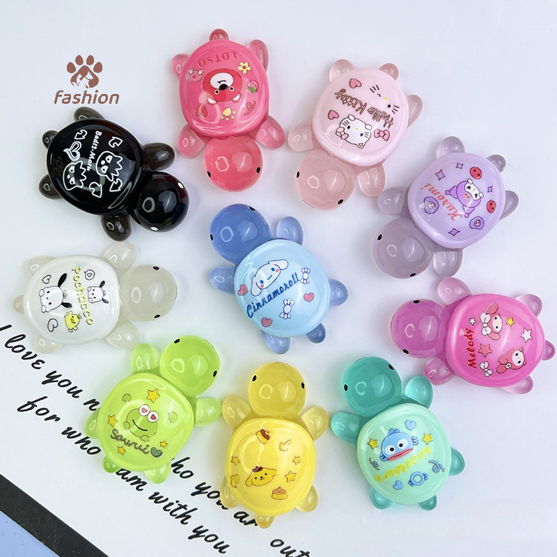 SANRIO [แฟชั่น] 5ชิ้น ซานริโอ เต่าเรืองแสงตกแต่งบ้านการจัดสวนงานฝีมือเรซินเต่าเรืองแสงสวนปลาขนาดเล็กเครื่องประดับตกแต่ง {ไทย}