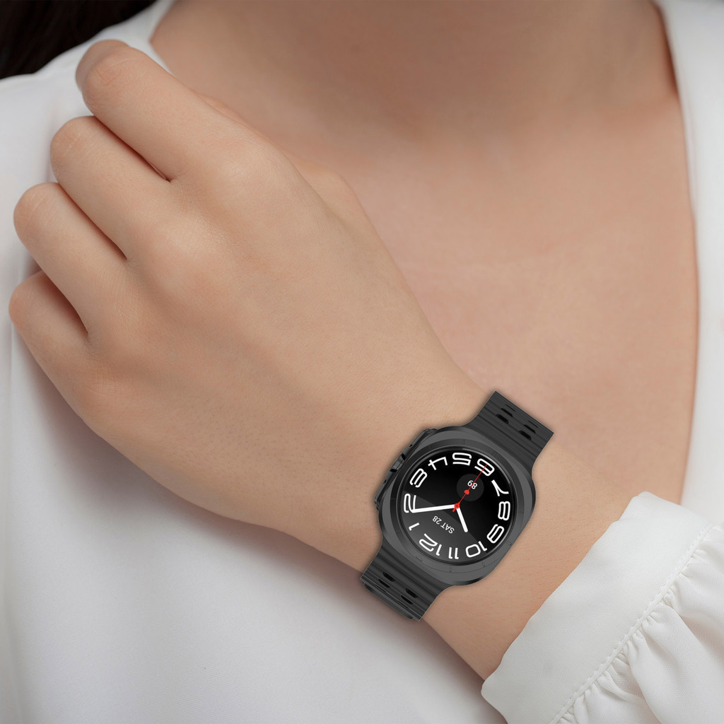 สายรัดซิลิโคนอ่อนนุ่มสําหรับ Samsung Galaxy watch Ultra 47 มม.สายนาฬิกาสไตล์รูระบายอากาศ