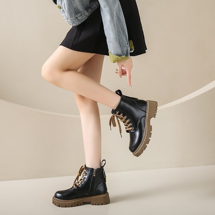ผู้หญิงคลาสสิก Martin Boots หนัง Pu อเนกประสงค์ Anti Slip สบายหนา Soled รองเท้าผู้หญิงขนาดใหญ่ 35-42