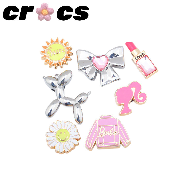 Jibbitz Crocs Charm หัวเข็มขัดรองเท้าโลหะแฟชั่น Sun and White Smiley Flower Croc DIY คุณภาพสูง