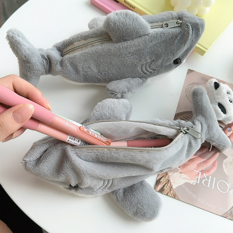 กล่องดินสอตุ๊กตาฉลาม-กระเป๋าปากกานักเรียน-อุปกรณ์เครื่องเขียนโรงเรียน-ความจุขนาดใหญ่ซิปปากกากรณี-น่ารัก ตุ๊กตาถุงเก็บ-ตุ๊กตาสัตว์กร