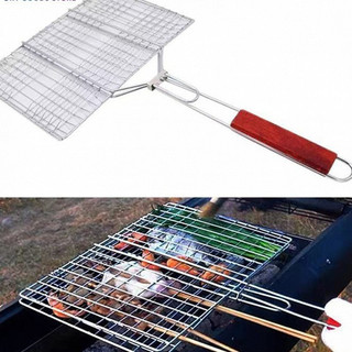 Stainless Steel Meat & Fish Grill Net with Wooden Handle – BBQ Clamp for Grilling