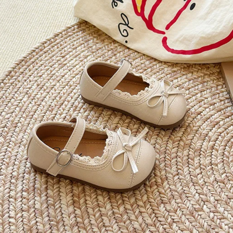 รองเท้าหนังสไตล์เกาหลีสำหรับเด็กหญิง ฤดูร้อนปี 2025 ออกแบบมาเพื่อความนุ่มสบายและความปลอดภัย พร้อมใช้งานได้หลากหลายโอกาส - รูปที่ 4