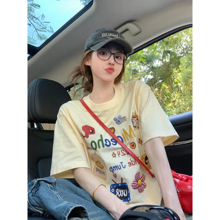 (จัดส่งตลอด 24 ชั่วโมง）Angle Official เสื้อยืดคอกลม แขนสั้น พิมพ์ลาย สีเหลืองนม ทรงหลวม แฟชั่นฤดูใบไม้ผลิ สําหรับผู้หญิง