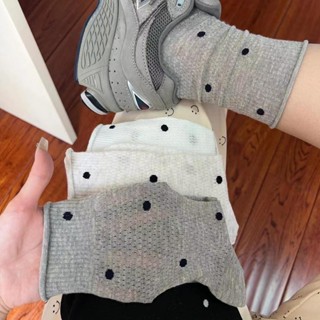 ถุงเท้าแฟชั่นสตรี ถุงเท้า JK ญี่ปุ่น ลายจุด ผ้าฝ้ายแท้ ใส่สบ…