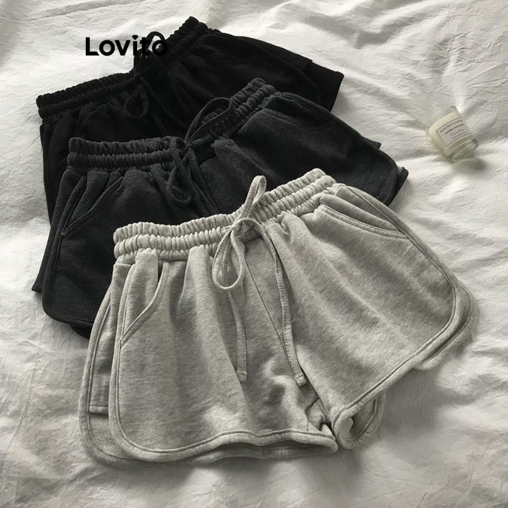 Lovito กางเกงกีฬาขาสั้นผู้หญิง เชือกรูด สีพื้น สไตล์สปอร์ต LNE62588