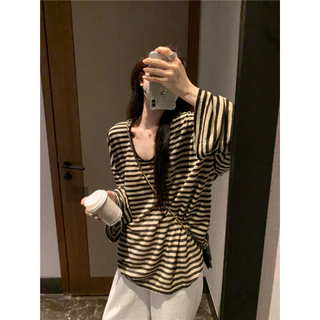 🌸Soroh🌸เสื้อยืด แขนยาว คอวี ลายทาง ทรงหลวม ผ้านิ่ม🌷สไตล์เกาหลี ลำลอง แฟชั่น ใส่สบาย💐#FY7804