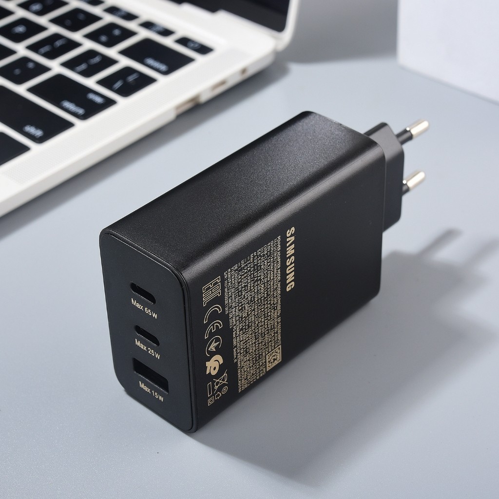 Original 65W 3 พอร์ต Adaptive Fast Charger Adapter USB Type C + USB-A Quick Charging 5A สําหรับ Sams