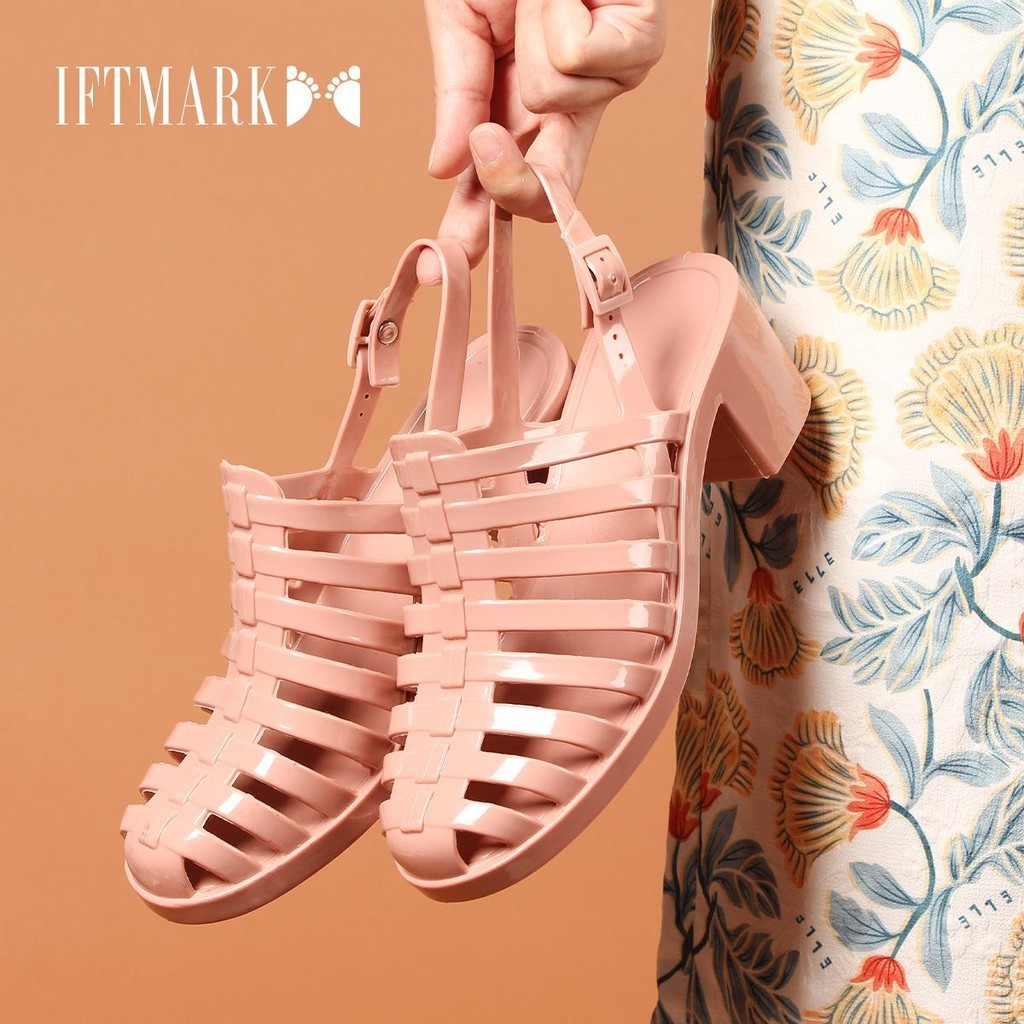 IFTMARK รองเท้าผู้หญิง รองเท้าแตะรัดส้น เสริมส้นสูง ส้นตึก ใส่สบายไม่กัดเท้า (รัดส้นลิซ่า)[ส่งเร็วพิเศษ]