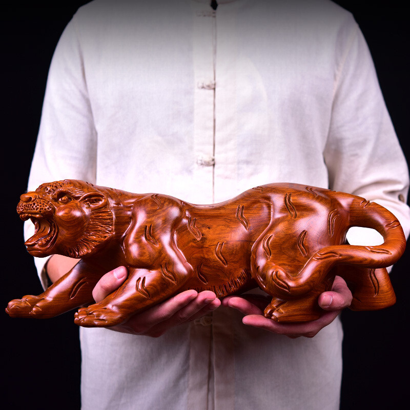 ไม้แกะสลัก Zodiac Tiger เครื่องประดับ Rosewood ไม้แกะสลัก Zodiac Tiger เครื่องประดับ Feng Shui Zodiac Tiger งานฝีมือ Mahogan