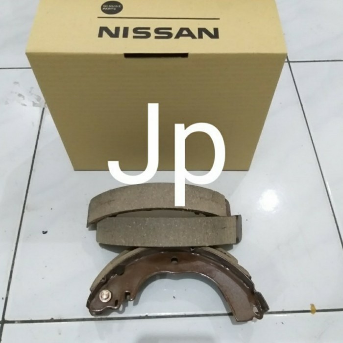 ผ้าเบรค ผ้าเบรคหลัง Livina XGear