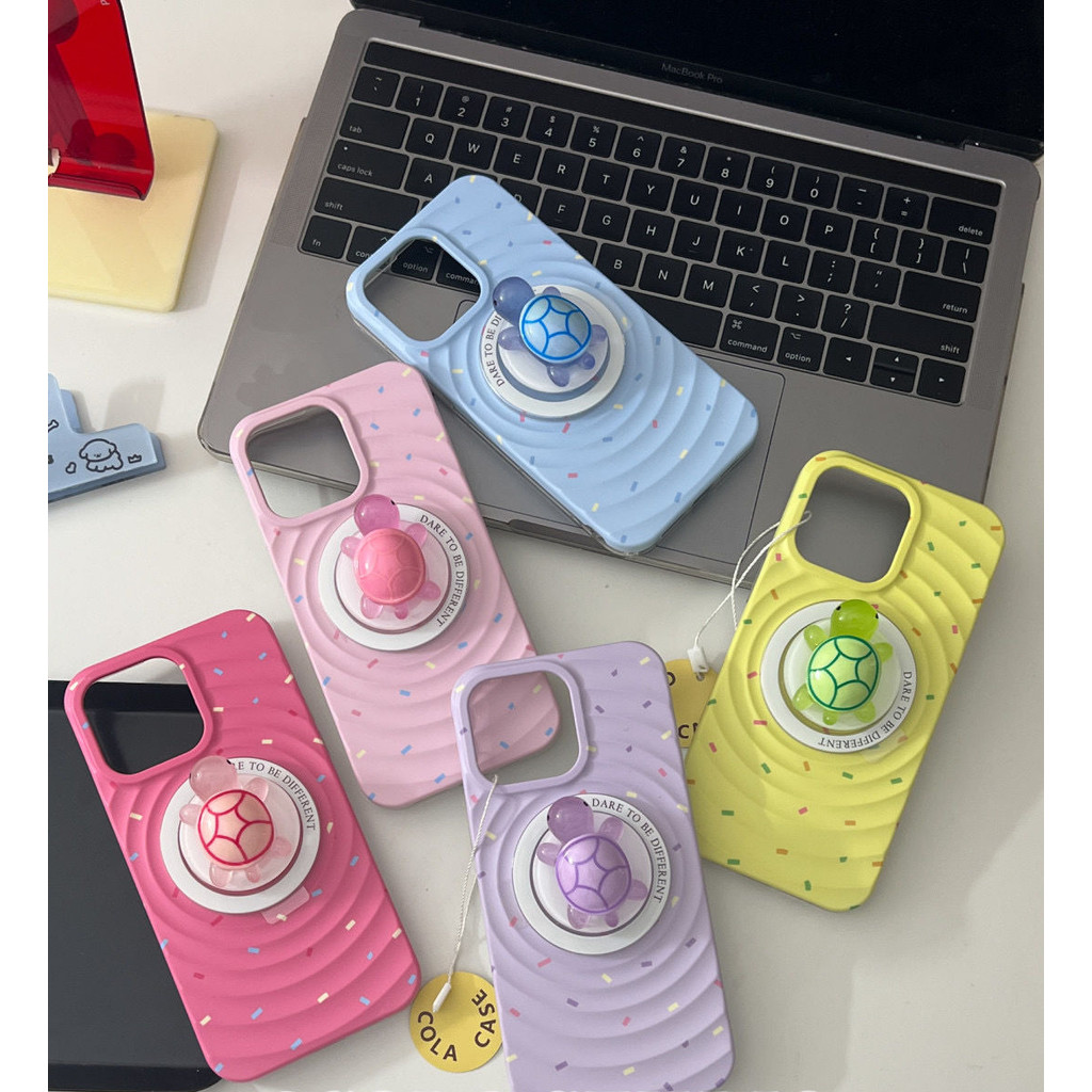 ฟิล์มแม่เหล็ก Po Yang เคสเต่าขนาดเล็กสีสันสดใส iPhone เหมาะสําหรับเคสโทรศัพท์ Apple 15 14pro/13/12 รวมทุกอย่างเคสโทรศัพท์มือถือกันกระแทก