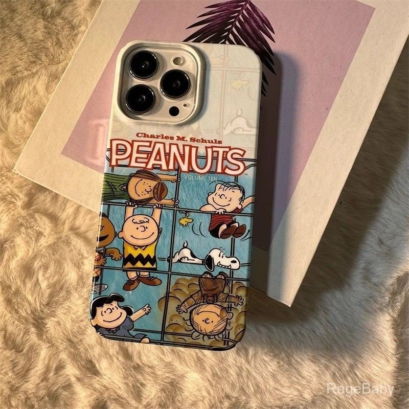 เคสโทรศัพท์มือถือกันลื่นแบบแข็งสำหรับครอบครัวสนูปปี้ลายการ์ตูนสำหรับ iPhone 16PROMAX 15 15PROMAX 14 13 12 11 PRO MAX 16 XR XS 13pro 14Pro 7plus