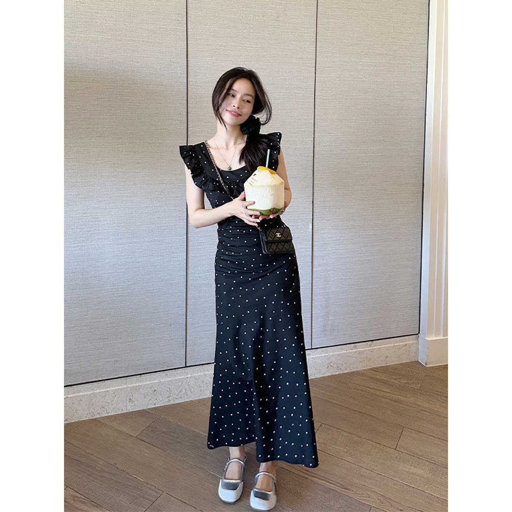 Betty house🌸พร้อมส่ง ชุดเดรสรัดรูปผู้หญิง เซ็กซี่แขนกุด เดรสลายจุด ดีไซน์ขอบใบบัว รุ่นใหม่ล่าสุด - รูปที่ 2