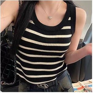 Red Berryเสื้อกั๊กถักลายทางสำหรับผู้หญิง ฤดูร้อนและฤดูใบไม้ร่วง 2025 แบบใหม่สำหรับใส่ในชุดชั้นในD418