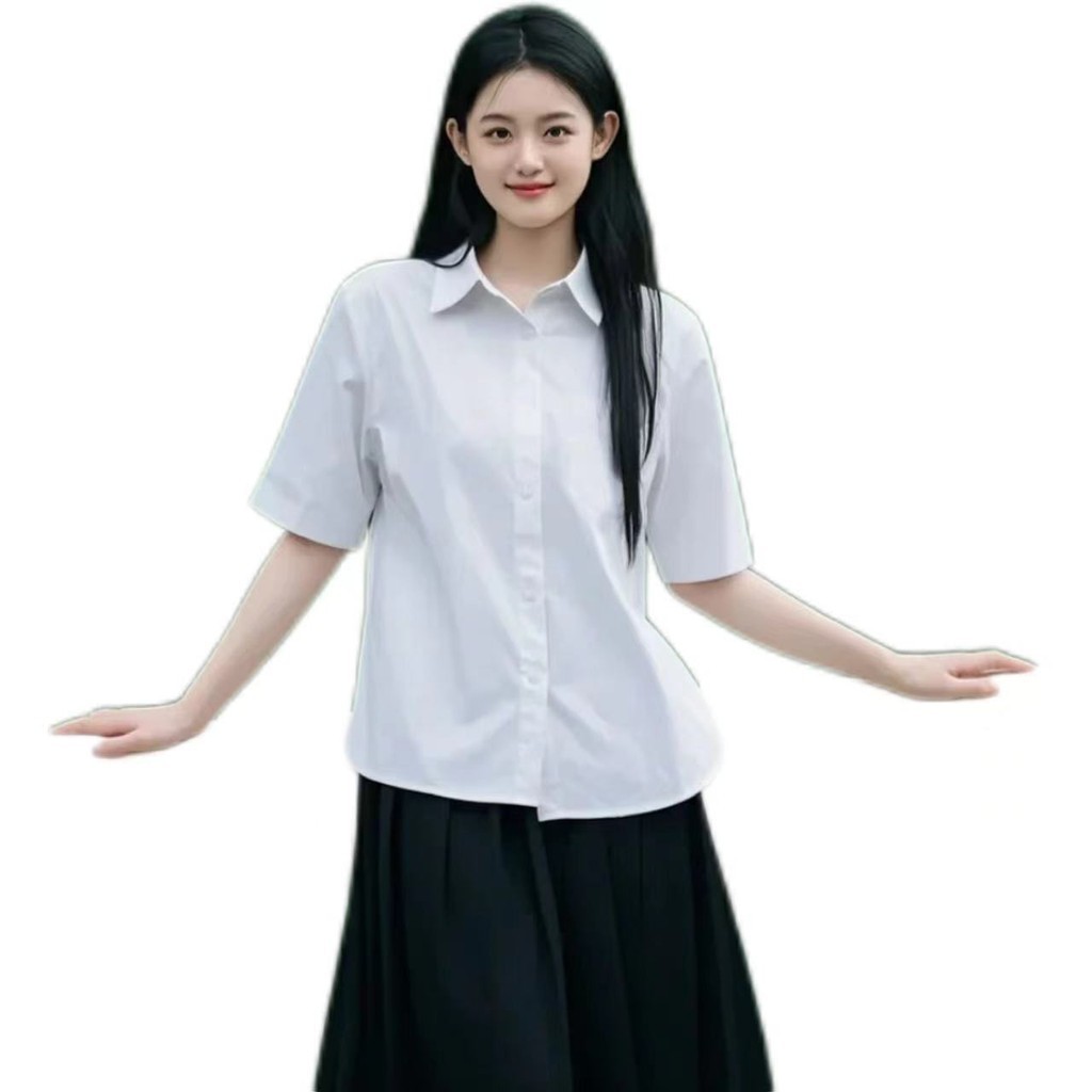 เสื้อเชิ้ตแขนสั้นนักศึกษาสีขาว ทรงบอยแขนสามเหลี่ยม ผ้าไม่บางเกินไปไม่หนาเกินไป เนื้อผ้านิ่ม ใส่สบายสุดๆ พร้อมส่งทันใจใน
