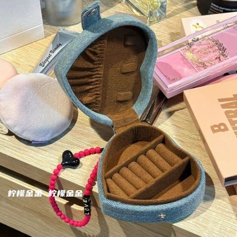 Y2k High-value Love Retro กล่องเครื่องประดับแบบพกพามินิแบบพกพากระเป๋าห้องนอนเดสก์ท็อปแหวนกล่องเก็บ 8.8