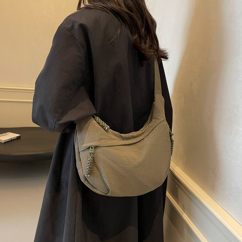 ผู้หญิงสบายๆไนลอนcrossbody Hoboกระเป๋าขนาดใหญ่ความจุผ้าใบไหล่กระเป๋าMessenger Lady Sport Travelน้ําหนักเบากระเป๋านักเรียน