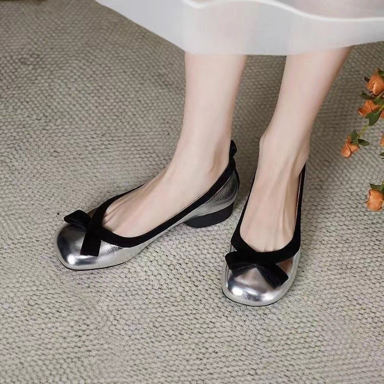 Dopamine Dazzle Flats 2025: French Retro Chic (Spring Mood Boost)