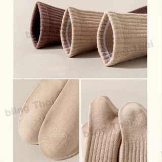 🧦ถุงเท้าข้อสั้น คละ 4 สี สไตล์ญี่ปุ่น และเกาหลี แทบแนวตั้ง คุณภาพสูง ผู้ชายและผู้หญิง ใส่สบาย ระบายอากาศดี