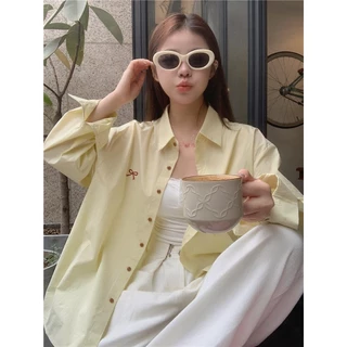 Dahong 💖 เสื้อเชิ้ตแขนยาว สีพื้น ปักลายโบว์ ทรงหลวม สีชมพู เสื้อสไตล์เกาหลีแฟชั่นลำลอง แมชง่ายกับทุกลุค W417