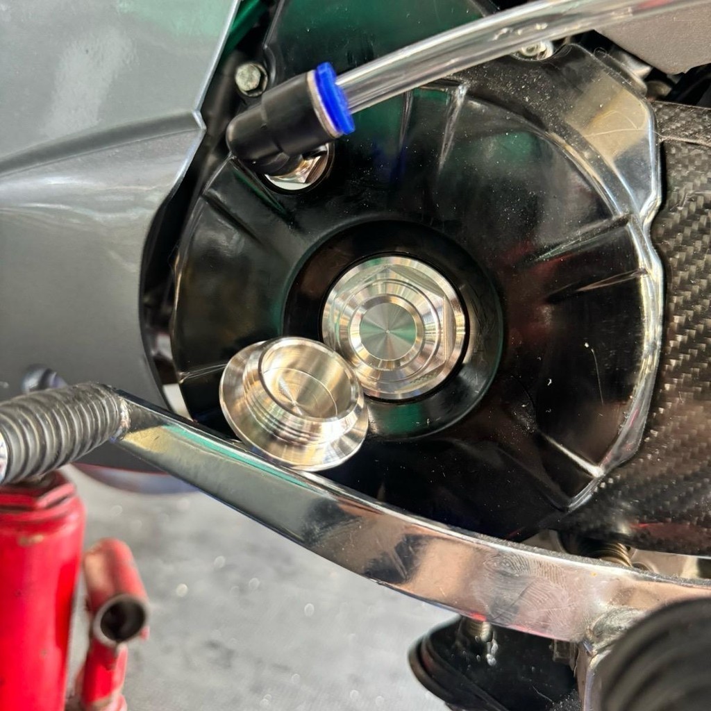 อุดจานไฟ แบบหลบประคองข้อเหวี่ยง สำหรับ W125 ปี 2005-2022