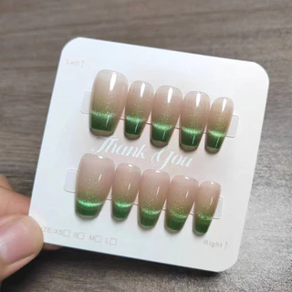 Handmade 10 ชิ้นยิ้ม Cat Eye Design เล็บปลอมพร้อม Jelly Gel