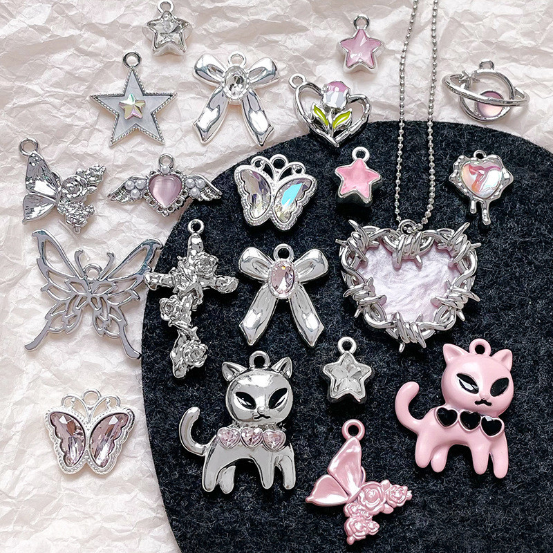 สีชมพูหวานใจผีเสื้อรักข้ามแมวจี้ DIY สร้อยข้อมือแฮนด์เมดสร้อยคอเครื่องประดับลูกปัด