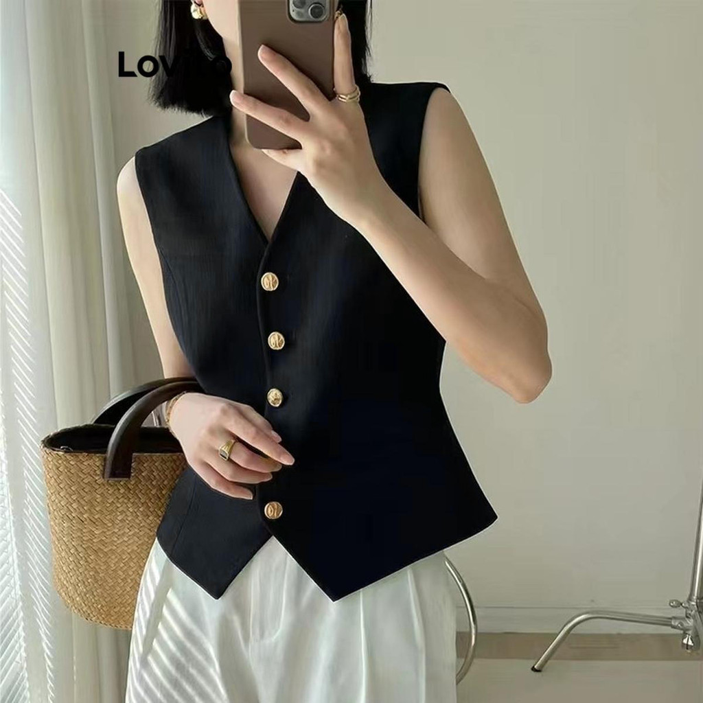Lovito เสื้อแขนกุดผู้หญิง แต่งกระดุม สีพื้น สไตล์ลำลอง LNE38520 (หลากสี)