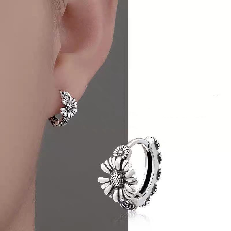 925 Silver Daisy ดอกไม้ดอกทานตะวันธรรมดาต่างหู Classy Low-Key อุปกรณ์เสริม Unisex Universal