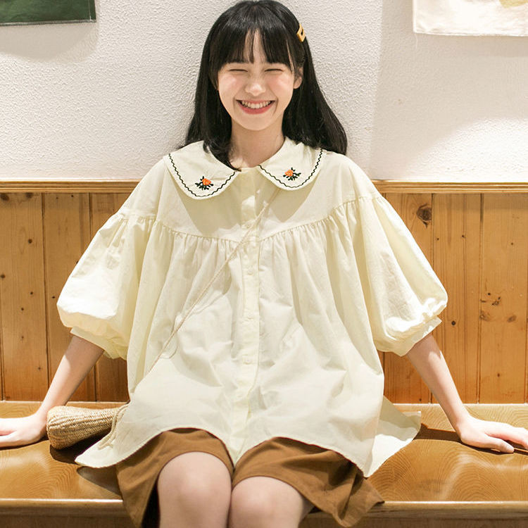นมญี่ปุ่นหวานพัฟแขนด้านบนปักตุ๊กตาปกเสื้อผู้หญิงฤดูร้อนออกแบบที่เรียบง่ายทุกการแข่งขันซอกทุกการแข่งขันเสื้อแขนสั้นผู้หญิง