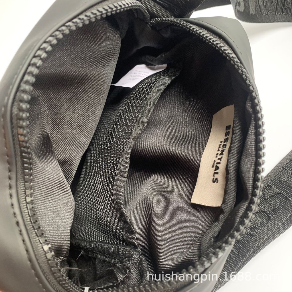 Fog Messenger Bag ESSENTIALS กระเป๋าสะพายไหล่ผู้ชายกระเป๋าโทรศัพท์มือถือ