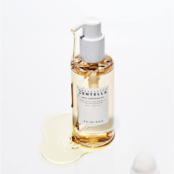 Skin1004 Madagascar Centella Light Cleansing Oil 200 ml. คลีนซิ่งออยล์ มาดากัสก้า คลีนซิ่ง สกิน1004