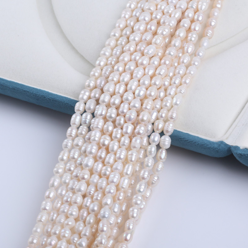 มุกน้ําจืดธรรมชาติ/มุกเพาะเลี้ยงน้ําจืด (BEW 5-6mm)