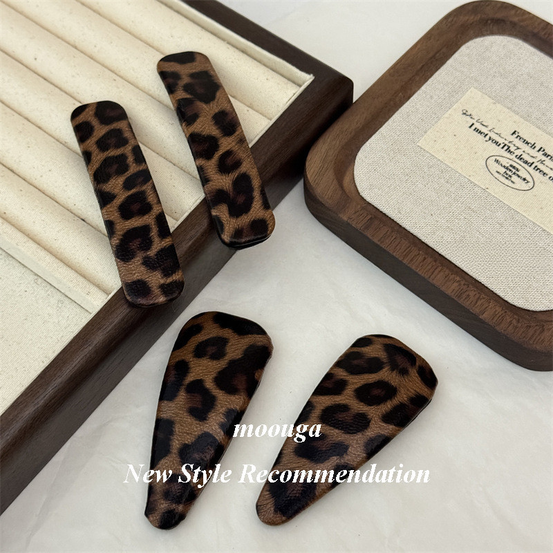 Mouga/leopard พิมพ์หนังสามเหลี่ยม BB คลิป Retro กิ๊บติดผมรูปสี่เหลี่ยมผืนผ้า High-End ด้านข้างคลิป Bangs คลิป