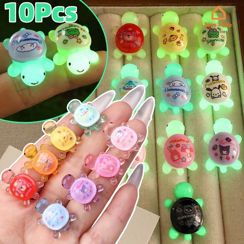 SANRIO 10 ชิ้น ซานริโอ ธีมส่องสว่างเต่าน้อยเครื่องประดับหุ่น-ภูมิทัศน์ไมโครการ์ตูนเต่าตุ๊กตาตกแต่งตู้ปลา