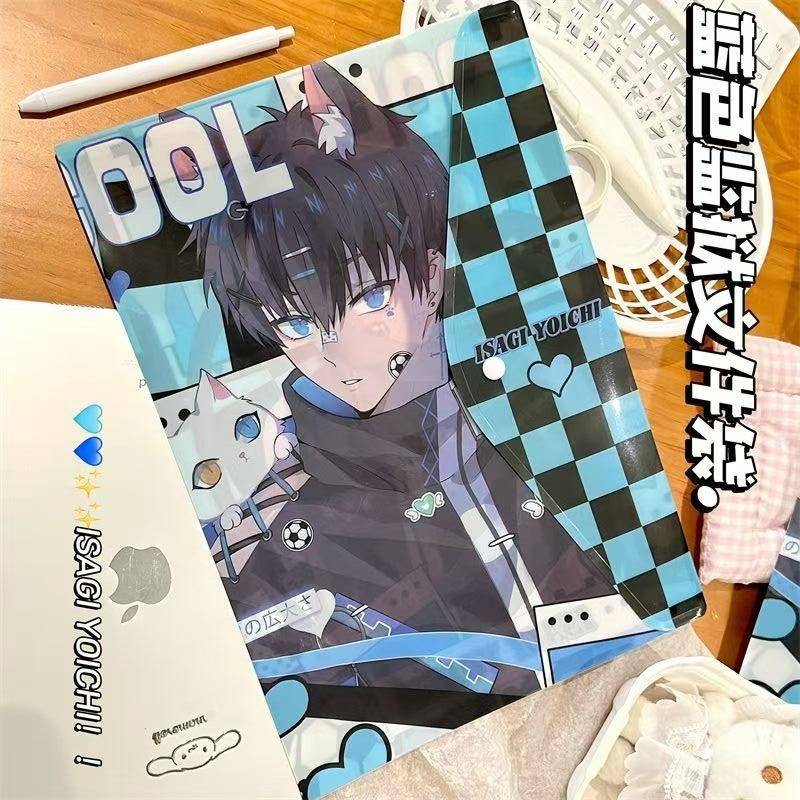 2025 Kawaii Anime BLUE LOCK A4 แฟ้มเก็บโฟลเดอร์ Nagi Seishiro Isagi Yoichi Mikage Reo ทนทาน PVC สํานักงานกระดาษผู้ถือเอกสารกระเป๋าเด็กเครื่องเขียนของขวัญ