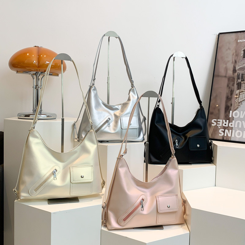 coco baby65  กระเป๋าใบใหญ่สะพายข้างมีซิปด้วยมาใหม่ โบว์น่ารัก สามารถปรับเป็นกระเป๋าเป้ได้ SP3126