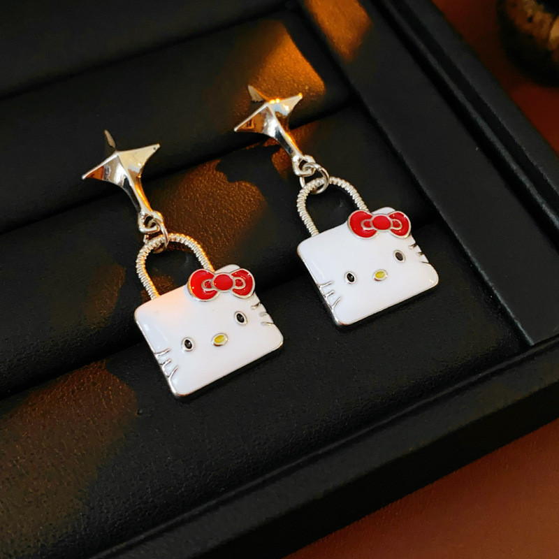 เข็มเงินหยดน้ํามันผีเสื้อปมลูกแมวหูเล็บขนาดเล็กบุคลิกภาพแฟชั่นเสื้อกันหนาวโซ่อเนกประสงค์ระดับไฮเอนด์ชุดเครื่องประดับสําหรับผู้หญิง - รูปที่ 4