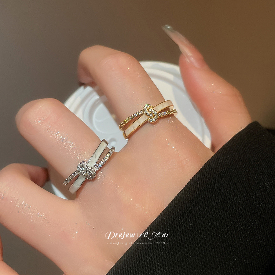 เดรสชุบไฟฟ้า เพทายสองชั้น เปิดแหวน นิ้วชี้ ทันสมัย และหรูหรา สำหรับแหวนระดับไฮเอนด์