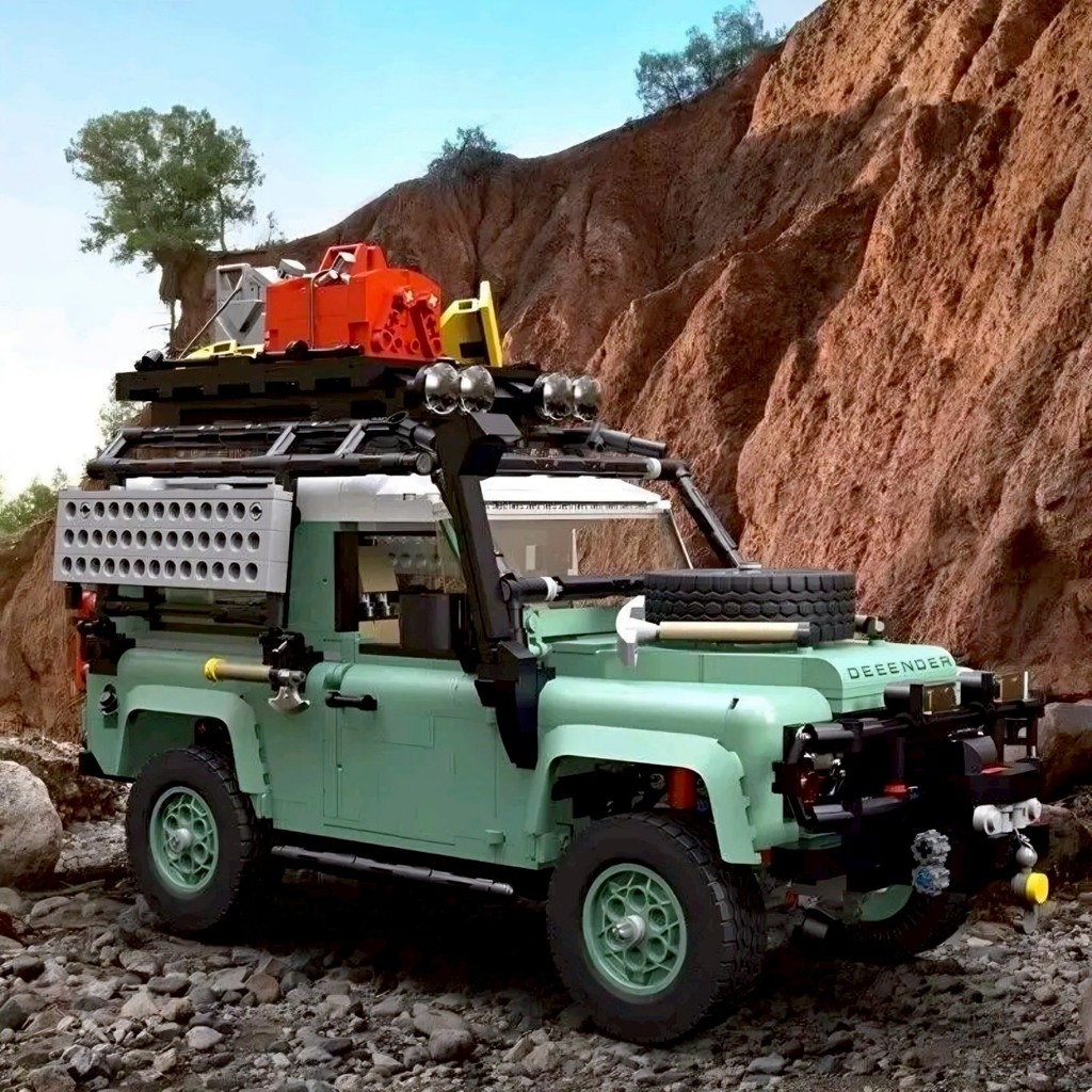 บล็อกตัวต่อรถ ตัวต่อ CLASSIC DEFENDER 90 สำหรับต่อโชว์ ประดับบ้าน ห้องนั่งเล่น ตู้โชว์ เป็นของสะสม สำหรับตกแต่งและสะสม