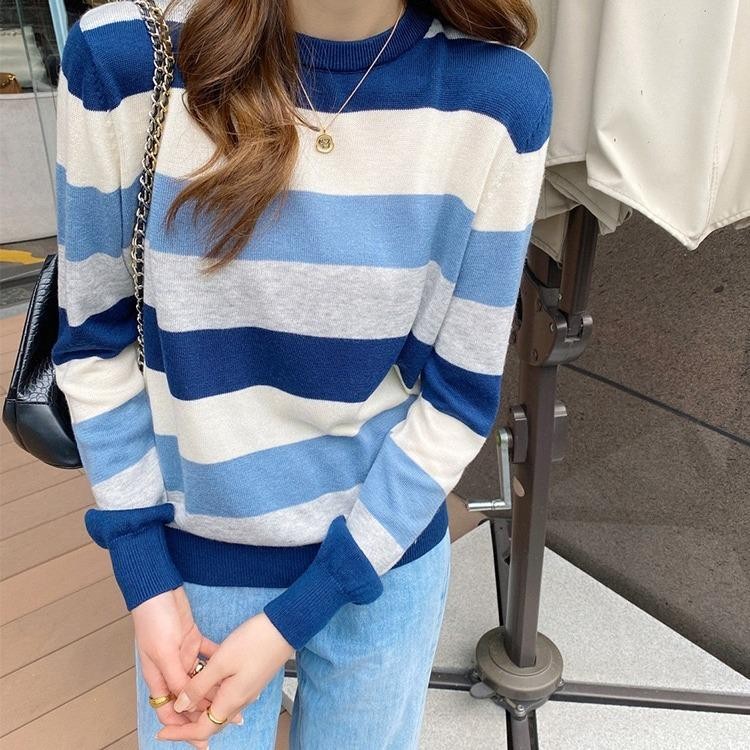 🌻Grace🌻 เสื้อสเวตเตอร์ถักคอกลมลายทางสำหรับผู้หญิง เสื้อไหมพรม แขนยาว คอกลม ลายทาง ผ้านิ่ม 88009