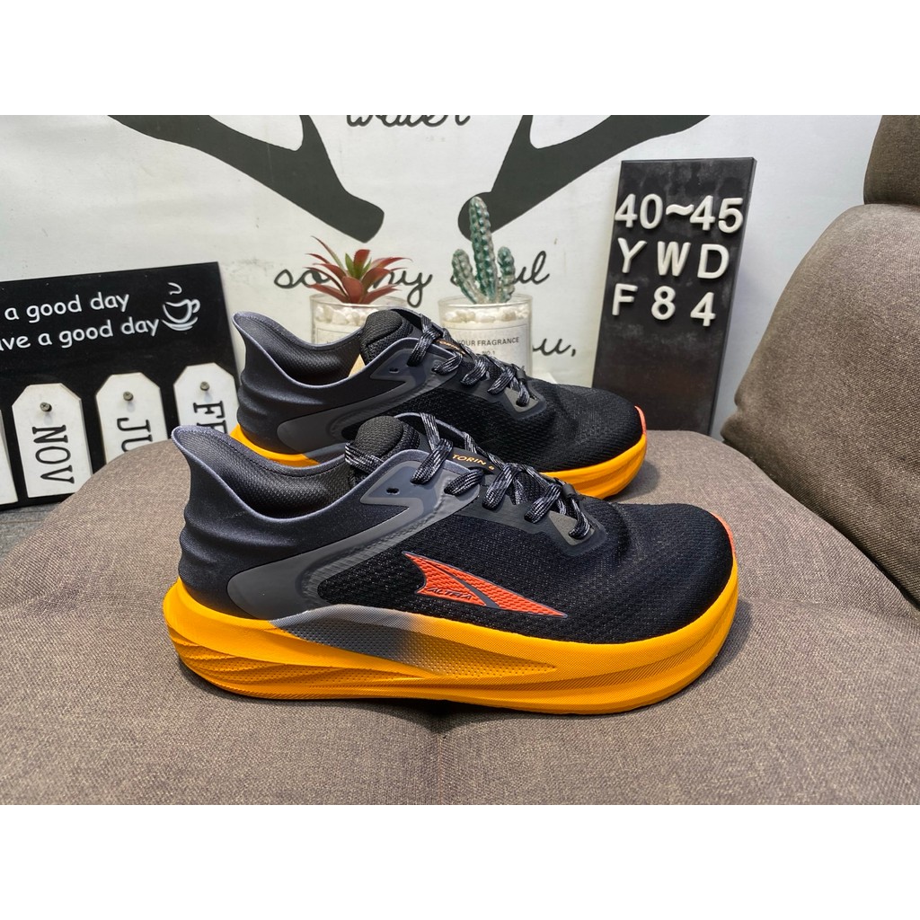 ALTRA TORIN 8 รองเท้าวิ่งออกกําลังกายผู้ชาย น้ําหนักเบา กันลื่น ลดราคา
