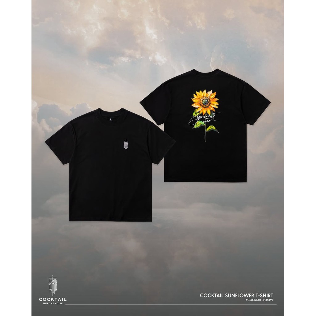 เสื้อยืดวง Cocktail Forever Live Thailand พร้อมโลโก้เล็กสีขาวและภาพวาดดอกทานตะวันด้านหลัง ดีไซน์เรีย