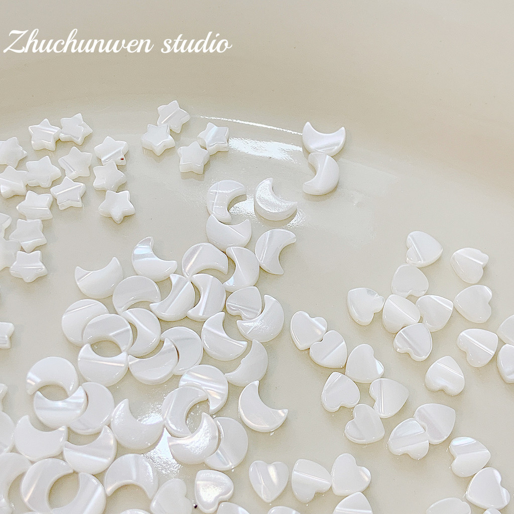 [Star Moon] All-Match White Butterfly Shell Natural Shell diy สร้อยข้อมือลูกปัดสร้อยคอ Star Moon เครื่องประดับอุปกรณ์เสริม YMDV