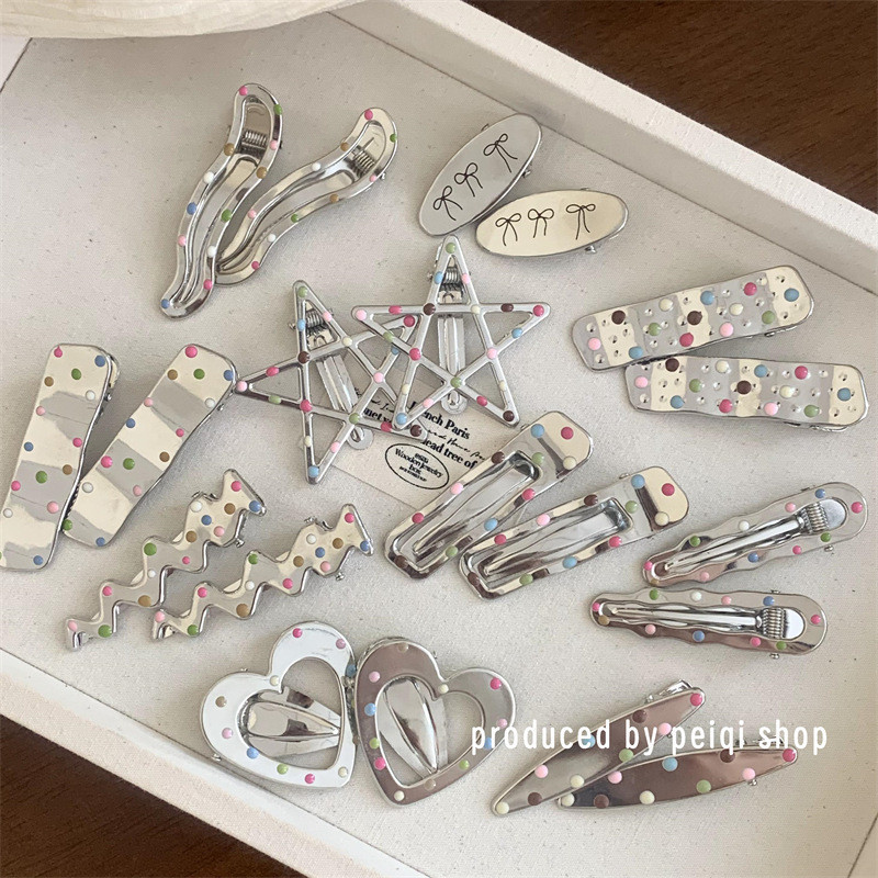 2 ชิ้นแฟชั่นเกาหลี Y2K สไตล์หวานเย็นสไตล์โลหะผสม Polka Dot Duckbill ชุดกิ๊บติดผมสําหรับเด็กผู้หญิง