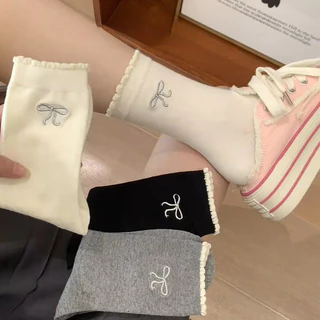 ถุงเท้าข้อสั้นสไตล์ Miu สำหรับผู้หญิงในฤดูใบไม้ผลิและฤดูใบไม้ร่วง ถุงเท้าผ้าฝ้ายแท้ทรงท่อกลาง
