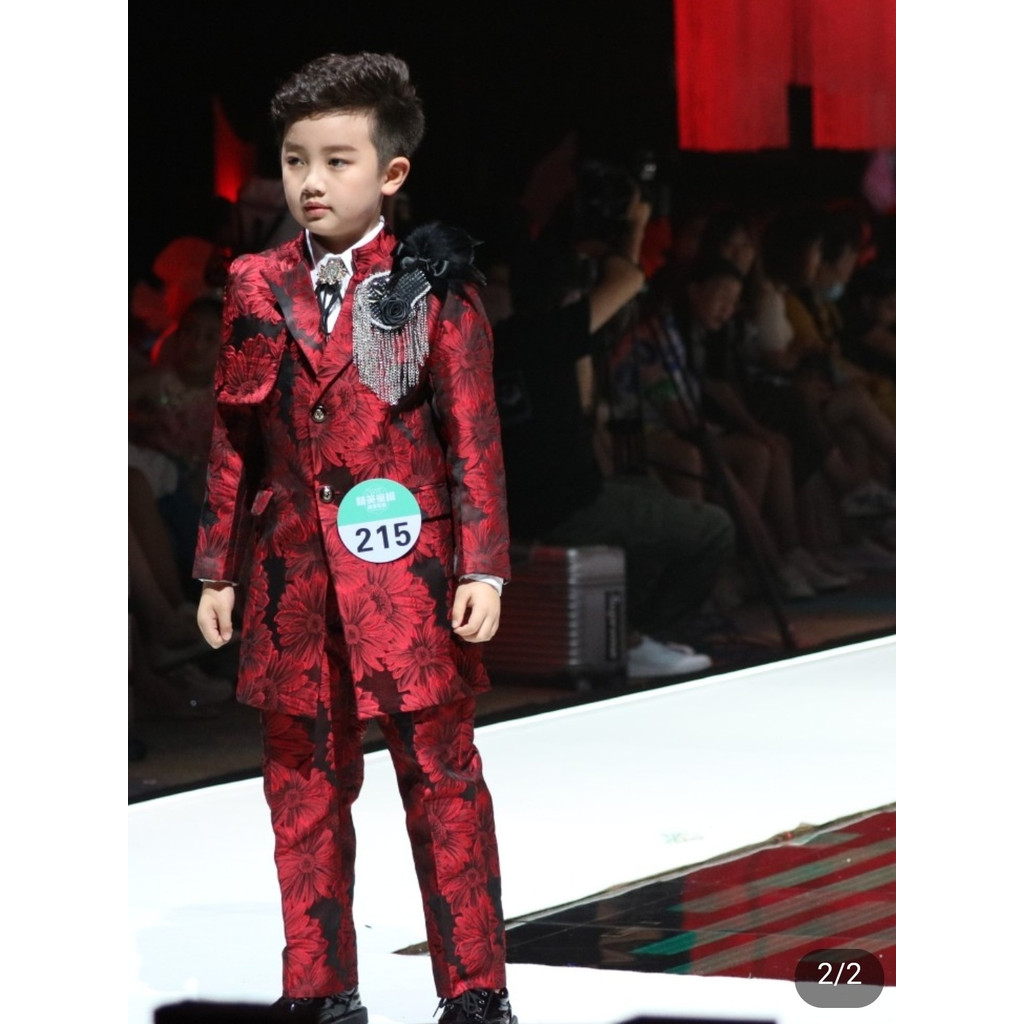 #租借红色男童礼服高端西装礼服钢琴演出服主持人礼服儿童走秀礼服租借红色男童礼服高端西装礼服钢琴演出服主持人礼服儿童走秀礼服71805