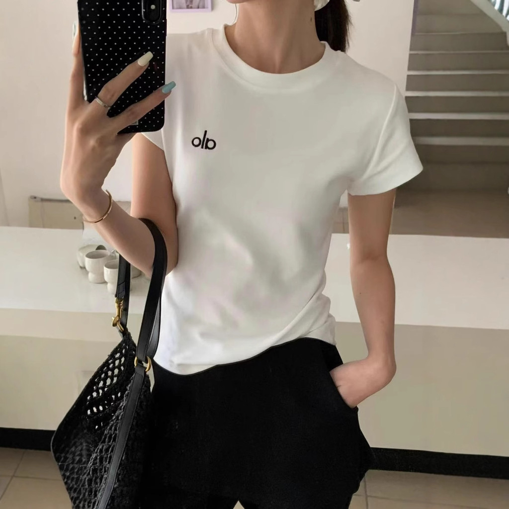 2025 ฤดูใบไม้ผลิฤดูร้อนสไตล์ใหม่ alo Letter เย็บปักถักร้อยรอบคอแขนสั้นเสื้อยืดผู้หญิง Slim-Fit Simple Casual All-Match ฐาน